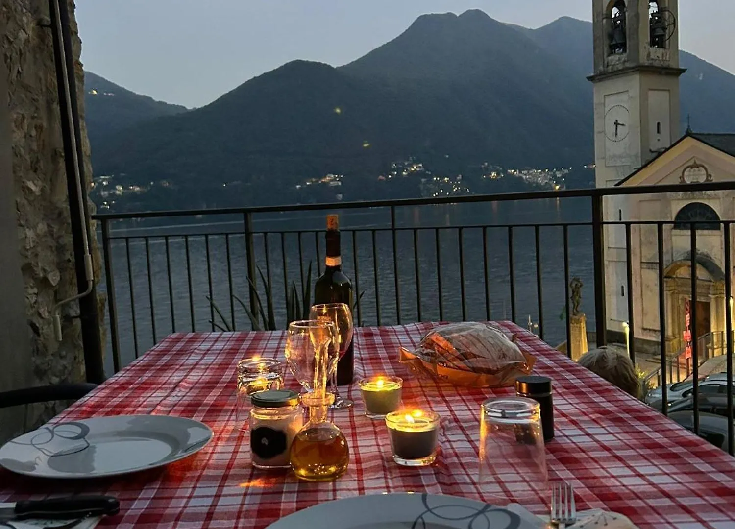 Feriehus The Terrace On Lake Como Brienno