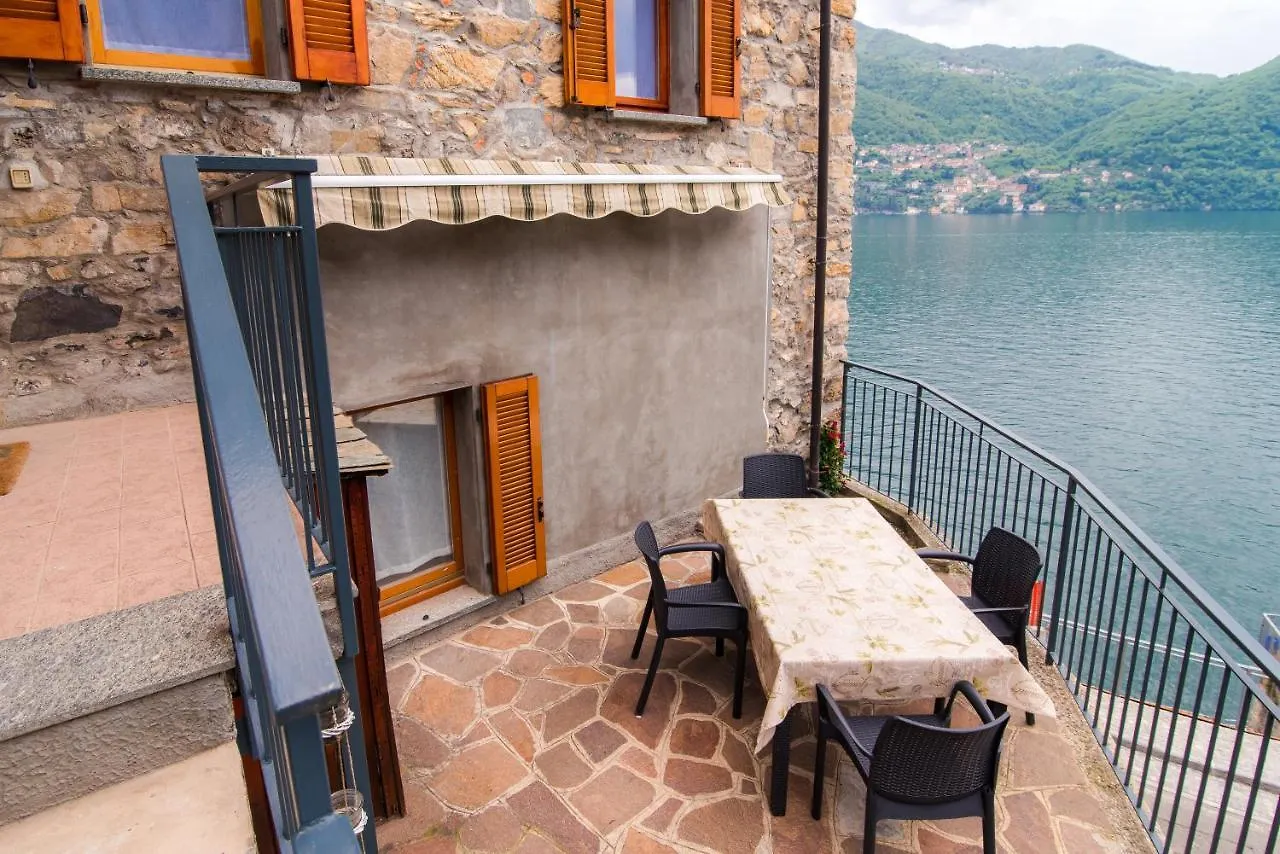 The Terrace On Lake Como Brienno Feriehus
