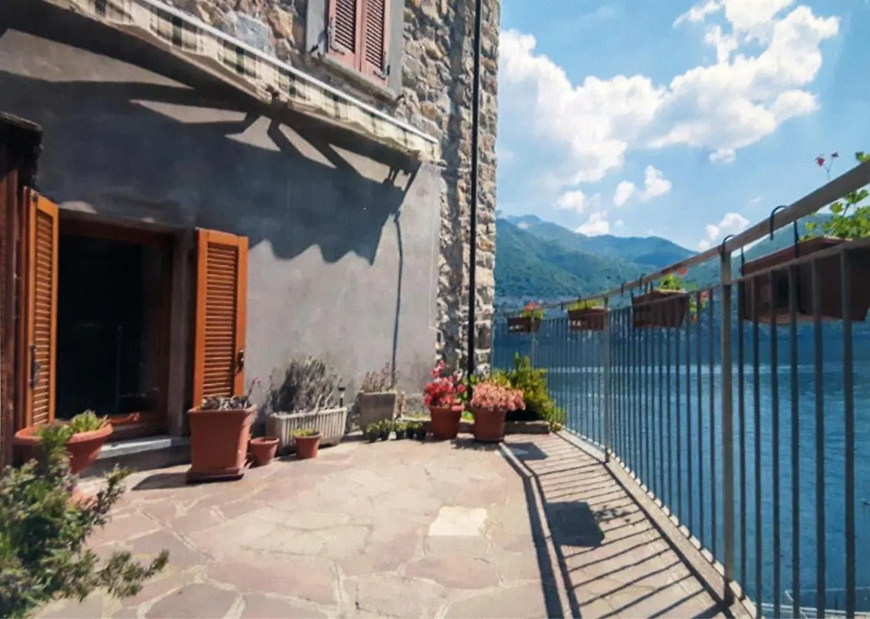 Feriehus The Terrace On Lake Como Brienno